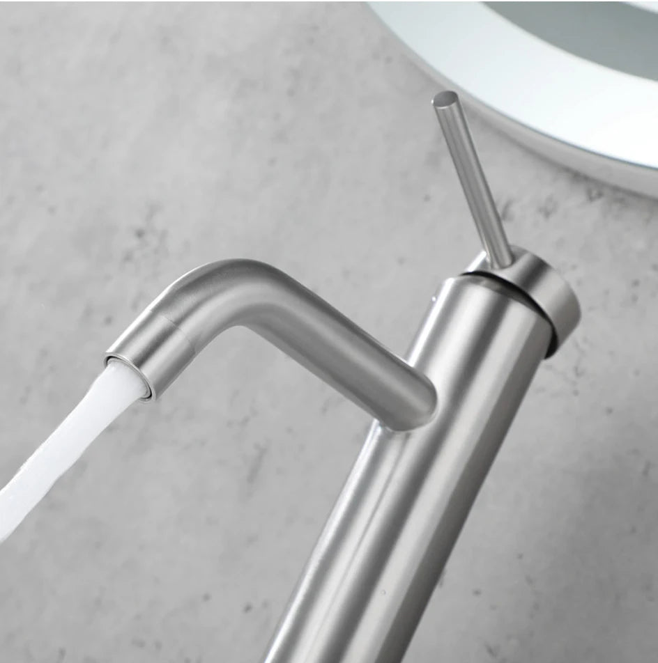 Niore Curve & Opulen Curve Bathroom Faucets