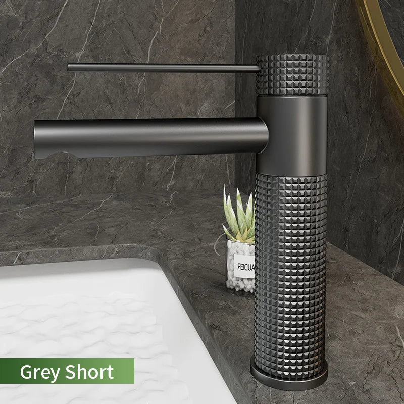 Aitana Nova Diamond Base Collection