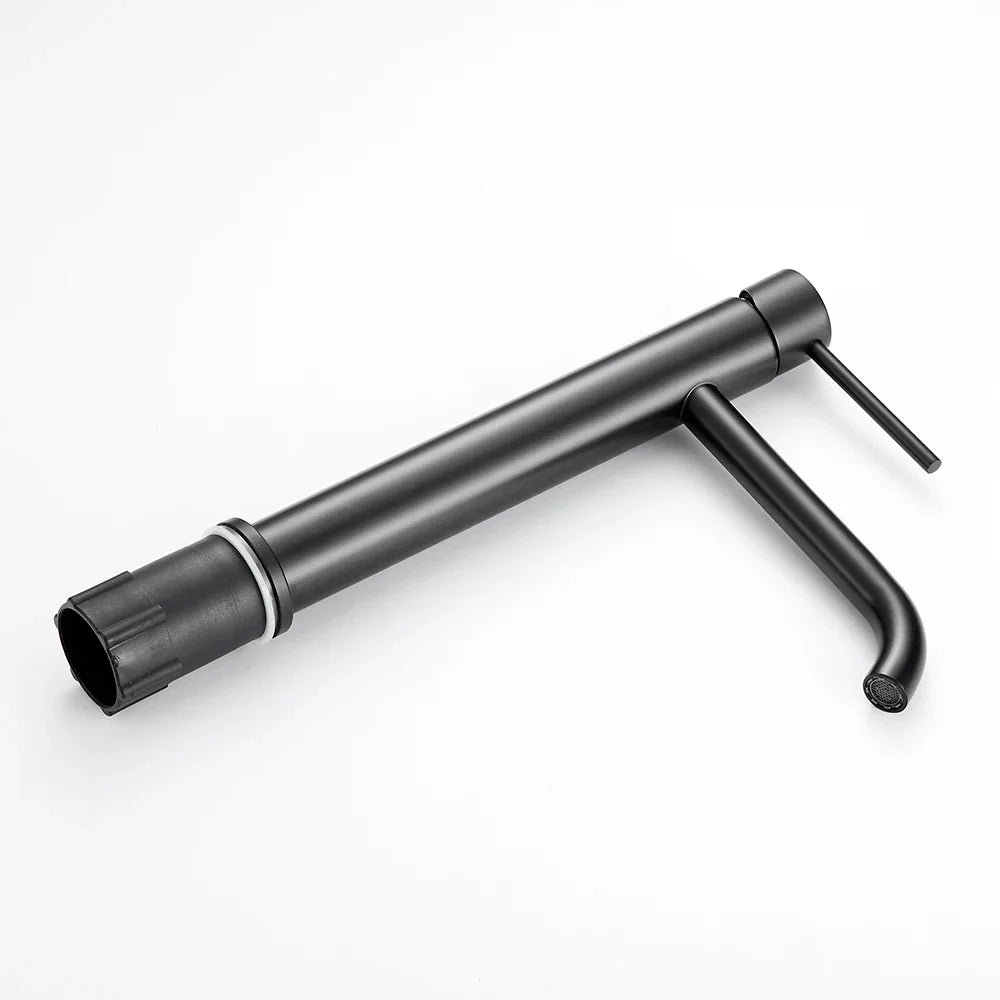 Niore Curve – Matte Black Single Hole Bathroom Faucet