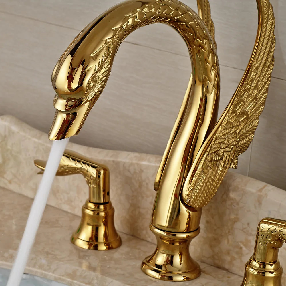 Luxury Soild Golden Finish Bathroom Faucet