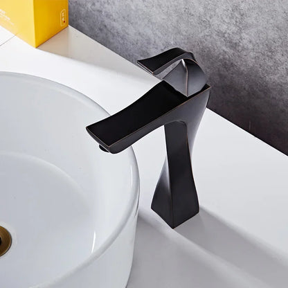 TwistFlow | Unique Design Faucet Single Hole Single Handle