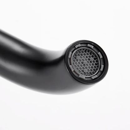 Niore Curve – Matte Black Single Hole Bathroom Faucet